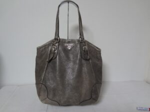 【革製品の駆け込み寺】革研究所 熊本西店にできること！大切なお気に入りを蘇らせるプロの技術