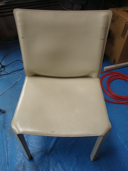 【九州地方：熊本県八代市】カッシーナ（Cassina）椅子修理！スレ傷補修 ・再生