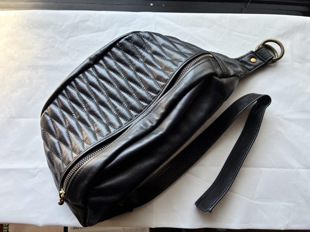 【熊本県宇土市】Backdrop Leathers修理　ちぎれたショルダーを姫路レザーでカスタムリペア